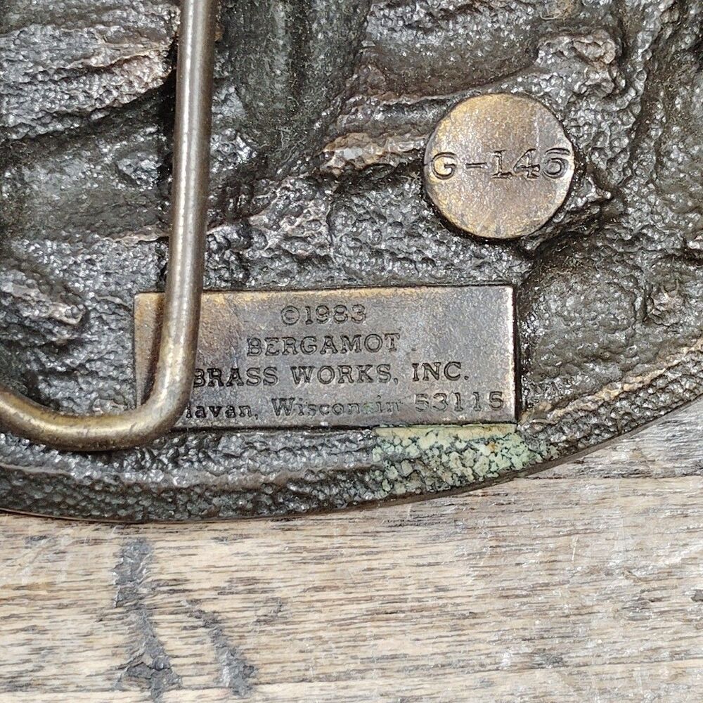 Vintage Brass Belt Buckle Bergamot Hunting White Tail Deer 3D Wildlife Scene USA - Picture 6 of 9